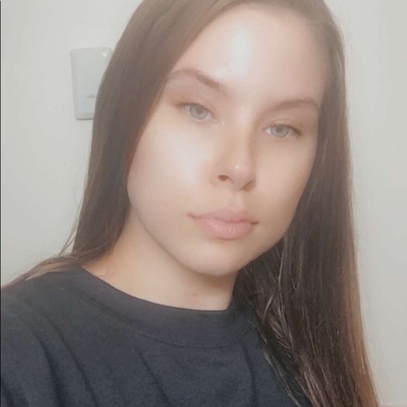 Meet your Posher, Victoria - Picture 1 of 1